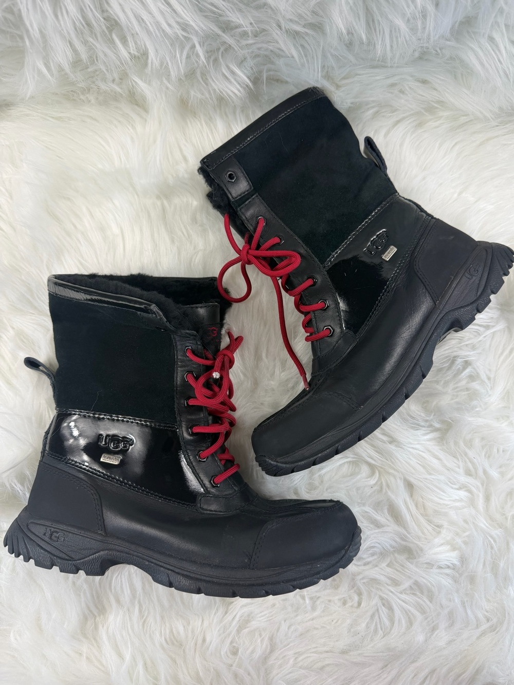UGG Butte Waterproof Leather Winter Snow Boots Men’s 8 Women’s 9.5 Unisex